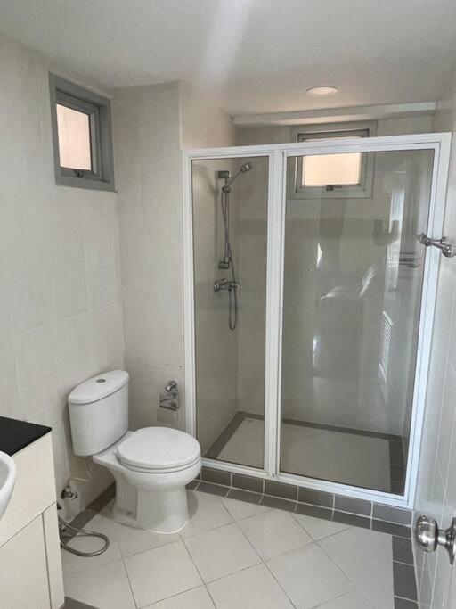 Delightful Condo In Central Location At Sukhumvit 49 방콕 외부 사진