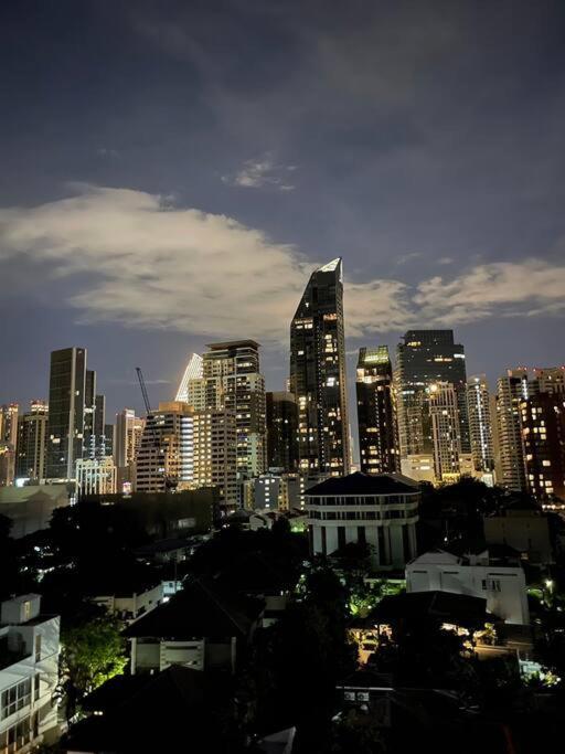 Delightful Condo In Central Location At Sukhumvit 49 방콕 외부 사진