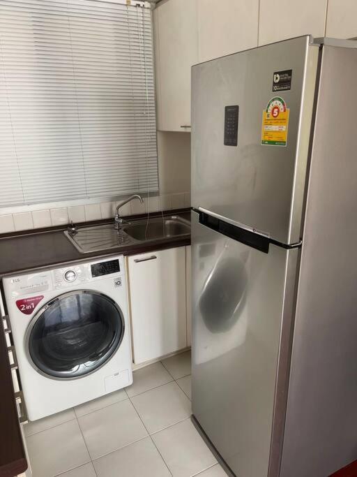 Delightful Condo In Central Location At Sukhumvit 49 방콕 외부 사진