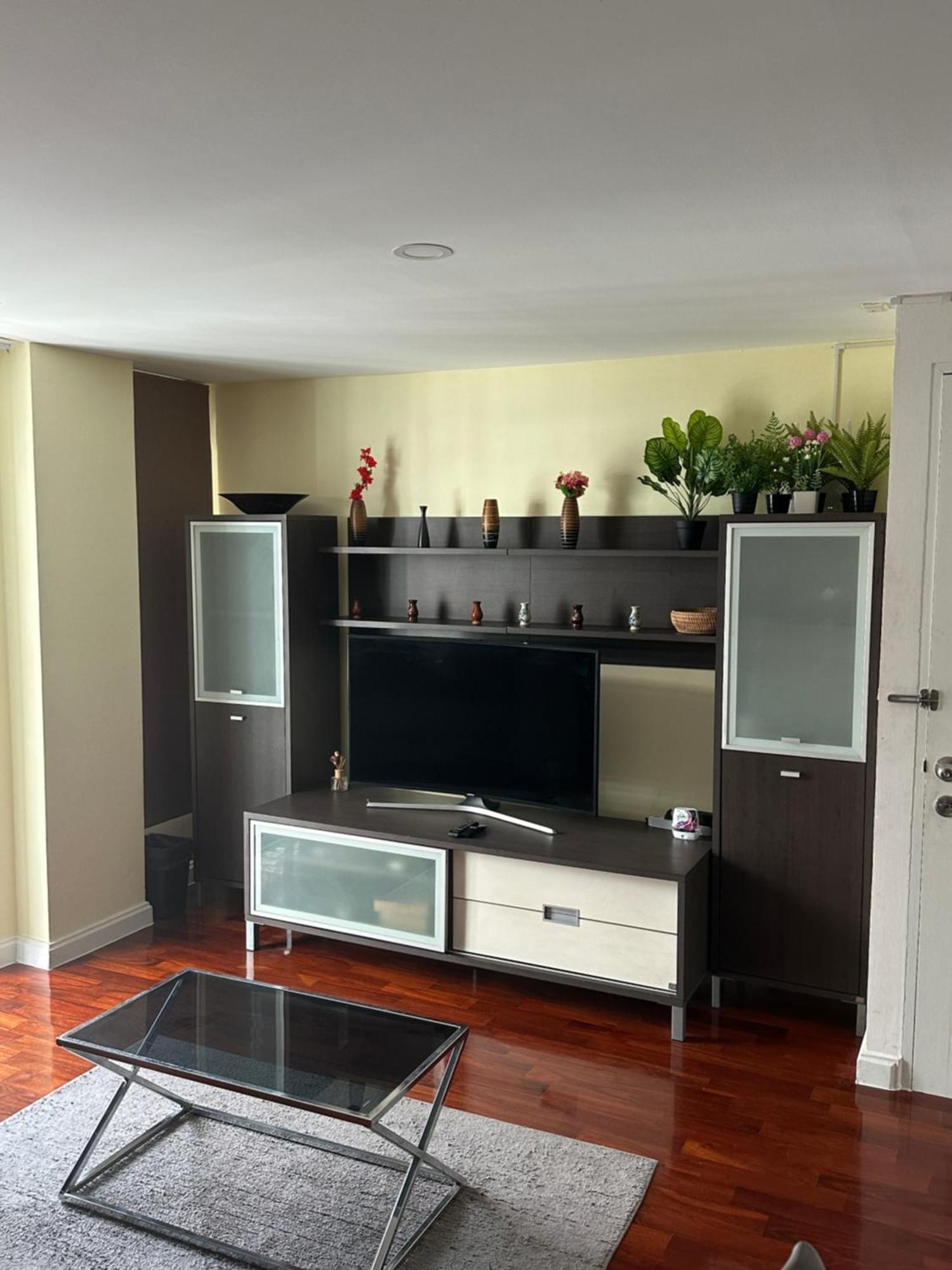 Delightful Condo In Central Location At Sukhumvit 49 방콕 외부 사진